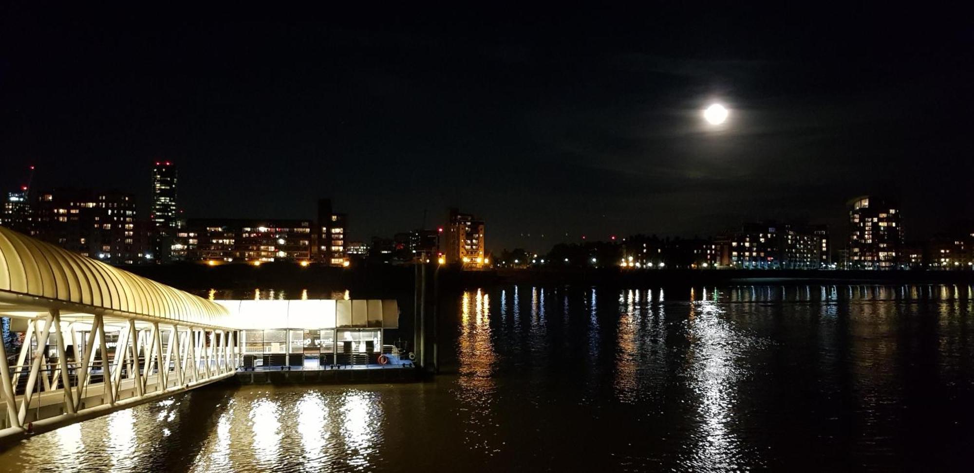 Riverside 3Br With Easy Transport 20Mins To City Centre 伦敦 外观 照片